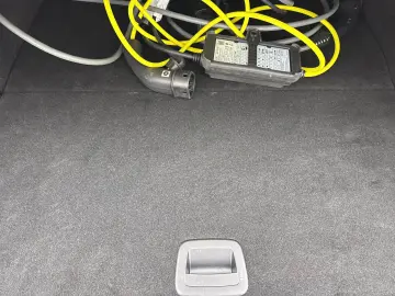 BMW 330e xDrive BrownLeather HUD HiFi Keyless