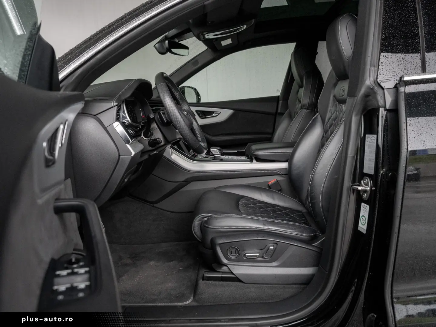 AUDI Q8 55 3.0 TFSI e quattro 55 TFSI e quattro Pano