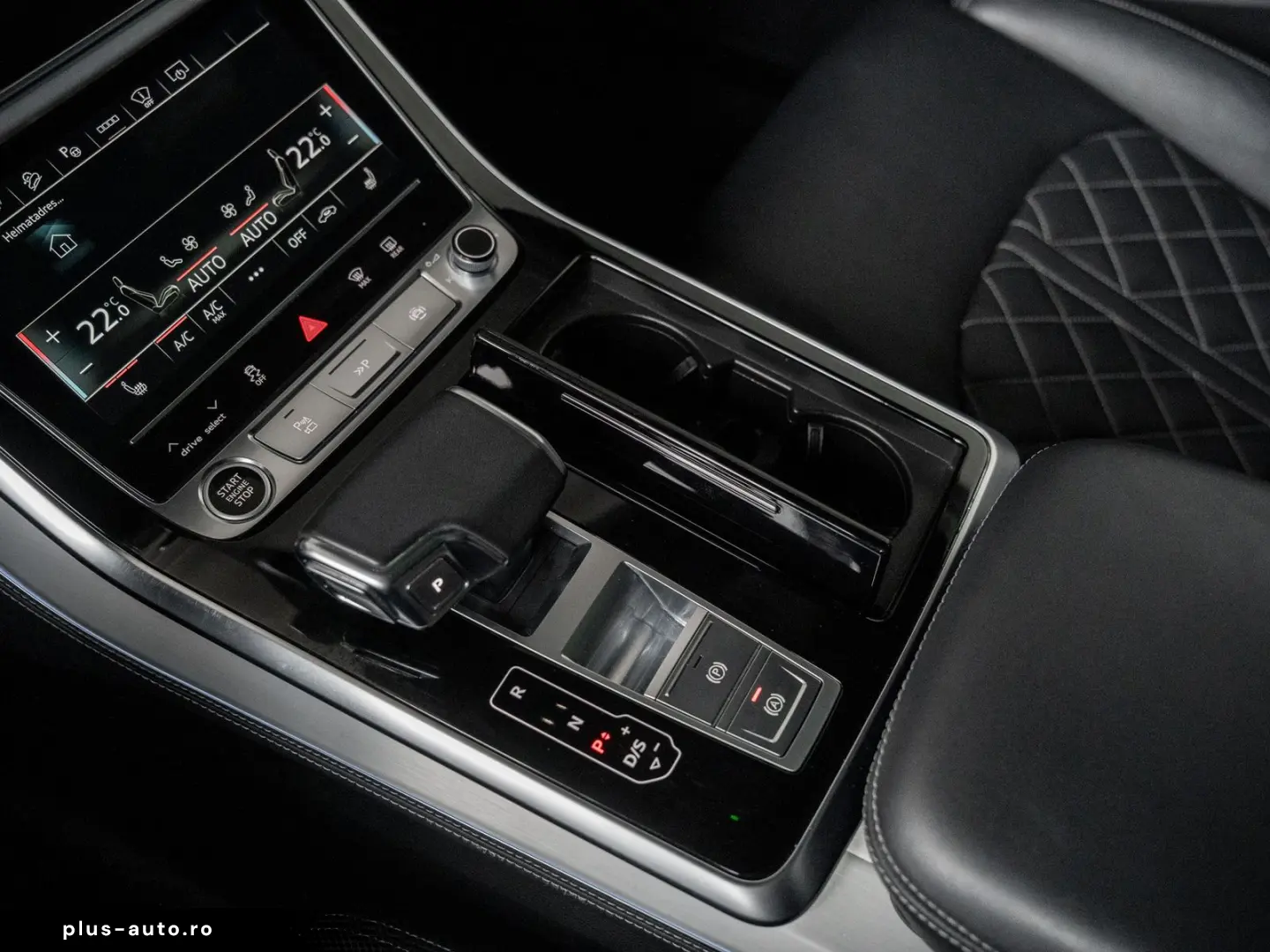 AUDI Q8 55 3.0 TFSI e quattro 55 TFSI e quattro Pano