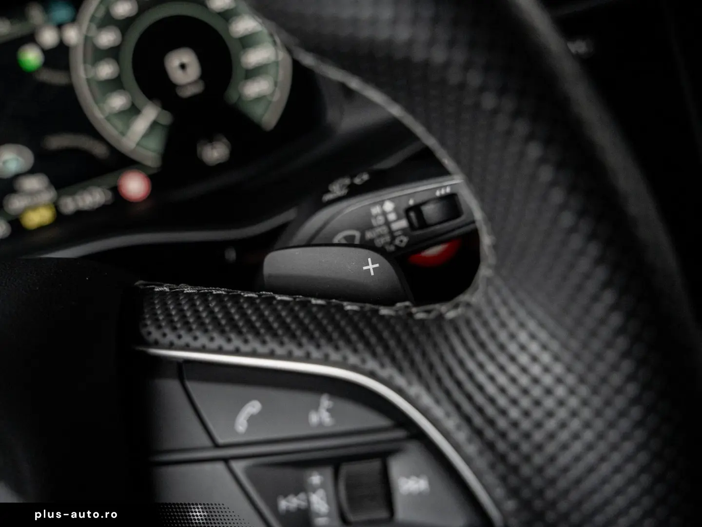 AUDI Q8 55 3.0 TFSI e quattro 55 TFSI e quattro Pano