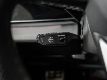 AUDI Q8 55 3.0 TFSI e quattro 55 TFSI e quattro Pano