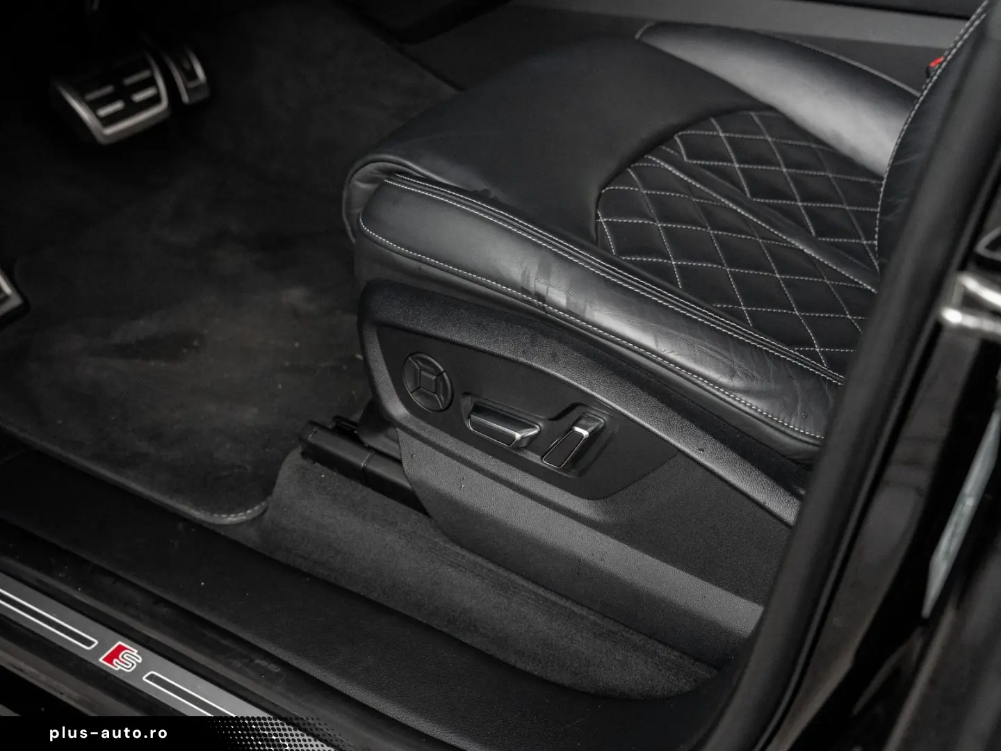 AUDI Q8 55 3.0 TFSI e quattro 55 TFSI e quattro Pano