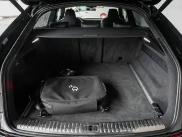 AUDI Q8 55 3.0 TFSI e quattro 55 TFSI e quattro Pano