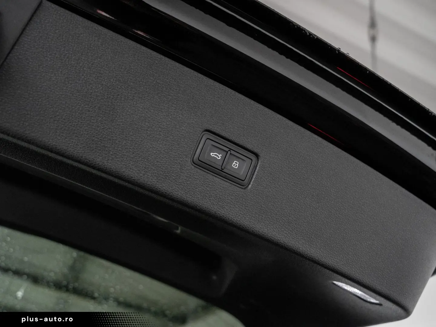 AUDI Q8 55 3.0 TFSI e quattro 55 TFSI e quattro Pano