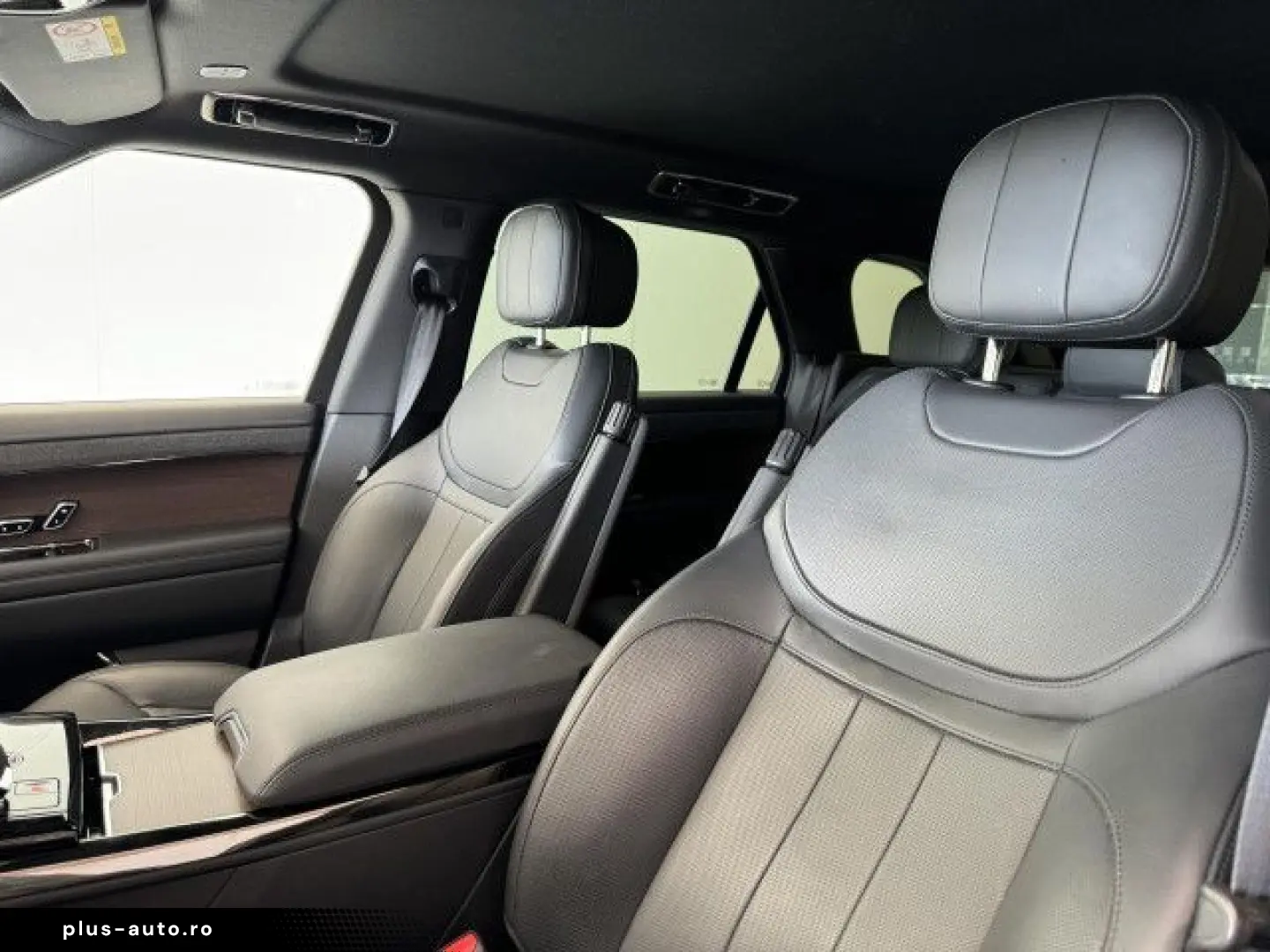 LAND ROVER Range Rover Sport P460e Hybrid SE Dynamic AHK