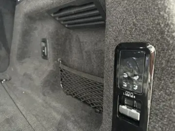 LAND ROVER Range Rover Sport P460e Hybrid SE Dynamic AHK