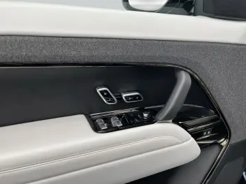 LAND ROVER Range Rover Sport P440e Hybrid SE