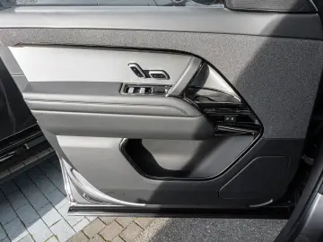 LAND ROVER Range Rover Sport P440e Hybrid Dynamic SE Pano M