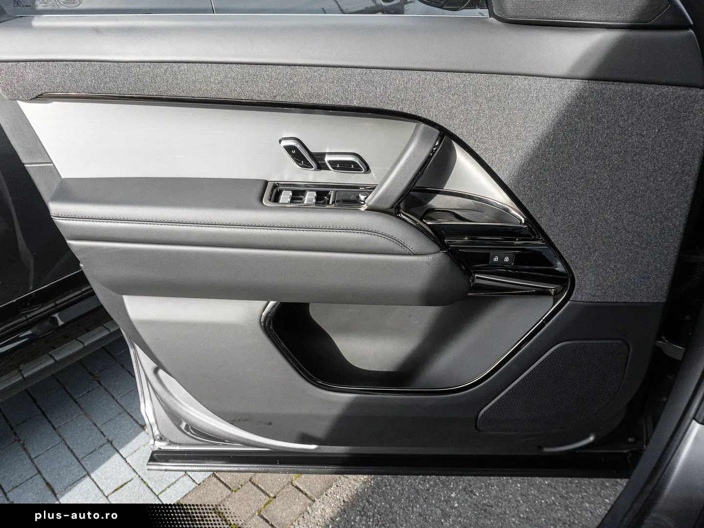 LAND ROVER Range Rover Sport P440e Hybrid Dynamic SE Pano M