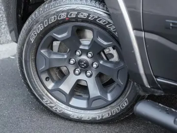 Dodge RAM 1500 Night 5.7L V8 HEMI