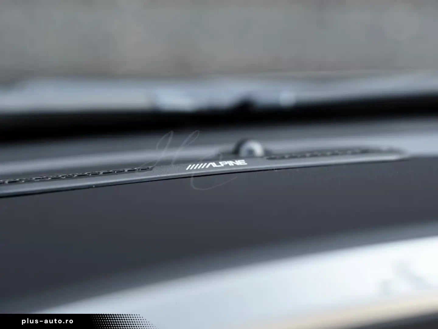 Dodge RAM 1500 Night 5.7L V8 HEMI