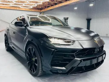 LAMBORGHINI Urus 4.0 V8 Panorama B&O Anima Massage 23