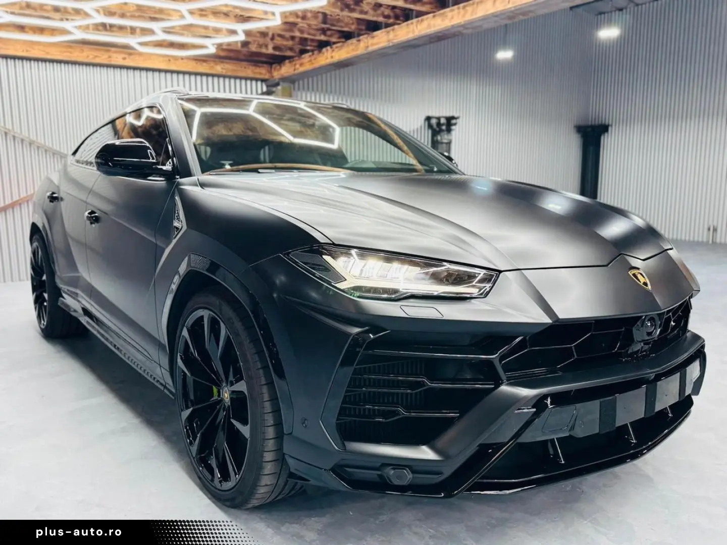 LAMBORGHINI Urus 4.0 V8 Panorama B&O Anima Massage 23