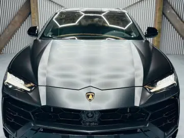 LAMBORGHINI Urus 4.0 V8 Panorama B&O Anima Massage 23
