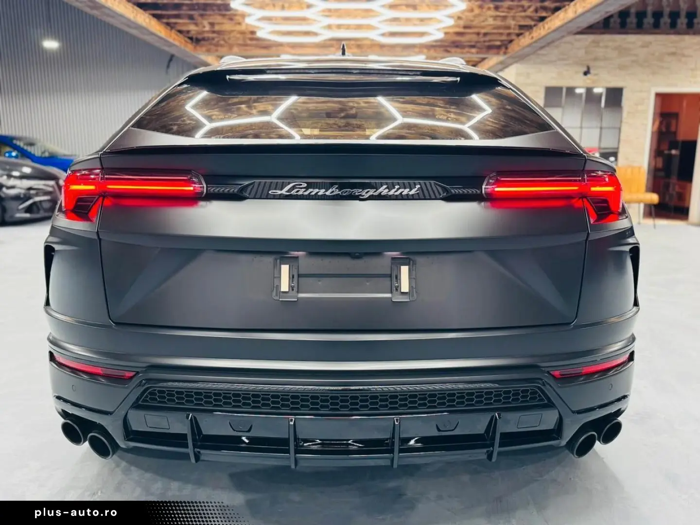 LAMBORGHINI Urus 4.0 V8 Panorama B&O Anima Massage 23