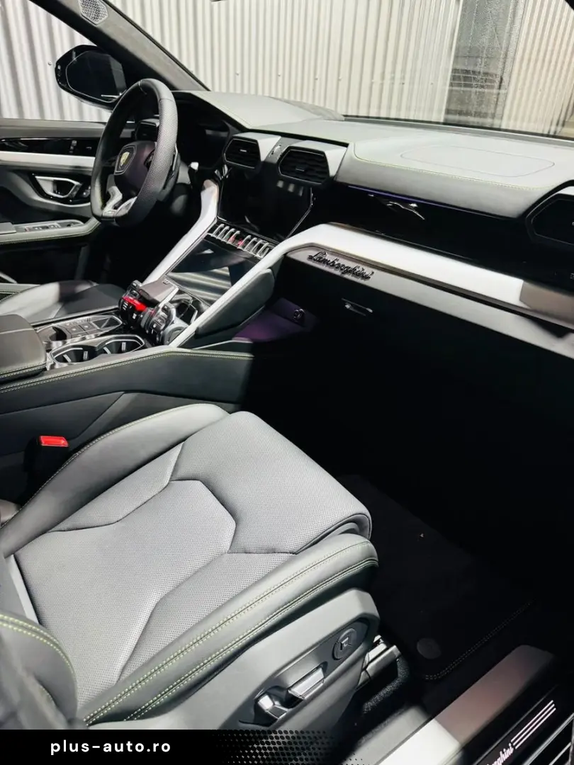 LAMBORGHINI Urus 4.0 V8 Panorama B&O Anima Massage 23