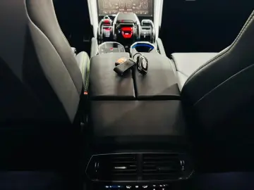 LAMBORGHINI Urus 4.0 V8 Panorama B&O Anima Massage 23