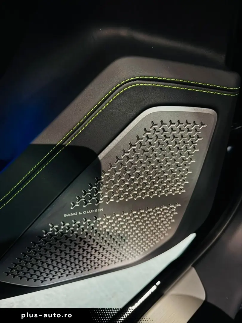 LAMBORGHINI Urus 4.0 V8 Panorama B&O Anima Massage 23