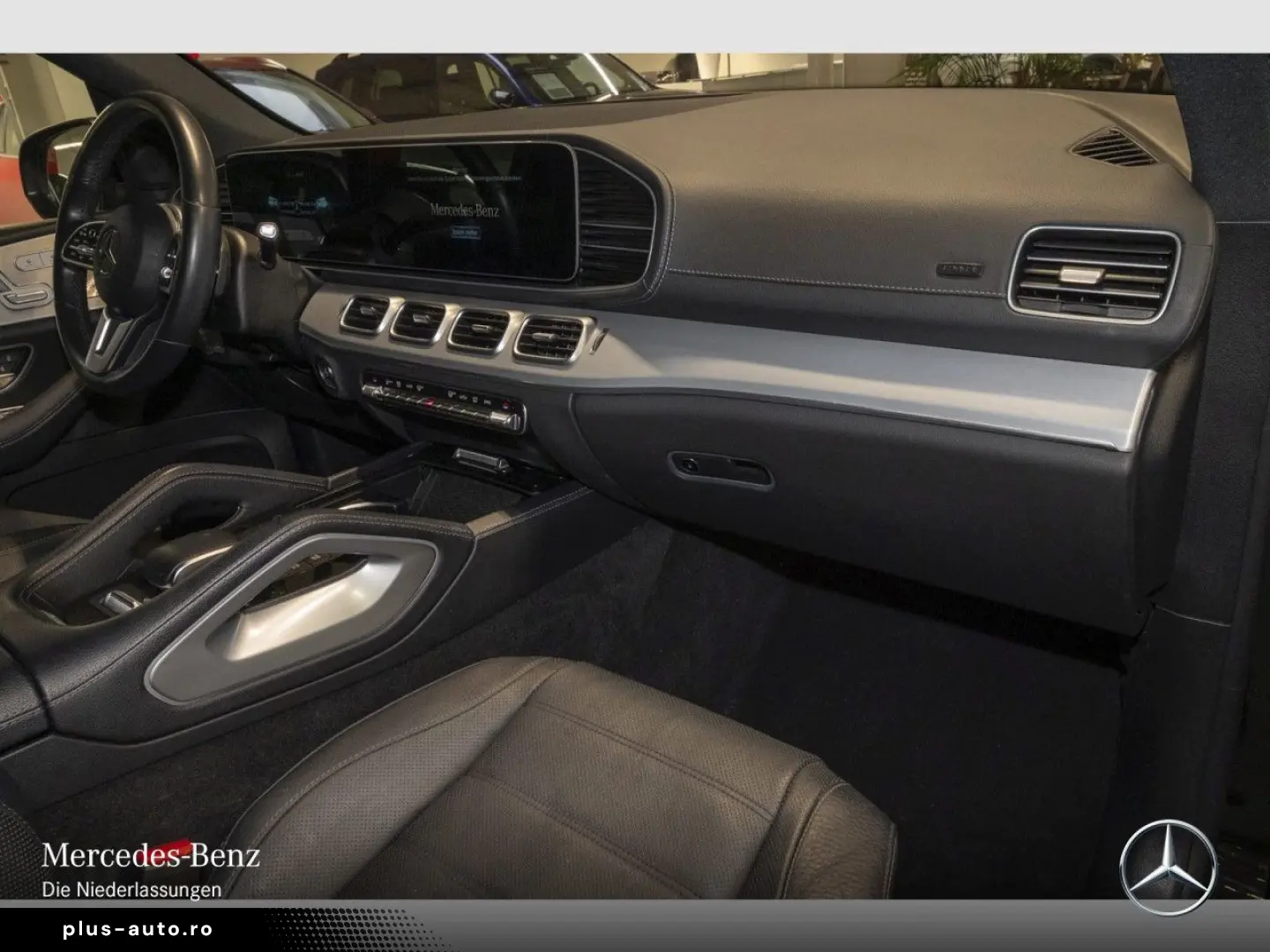 MERCEDES-BENZ GLS 450 4M Dist Pano Sitzkli Burm 360  AHK