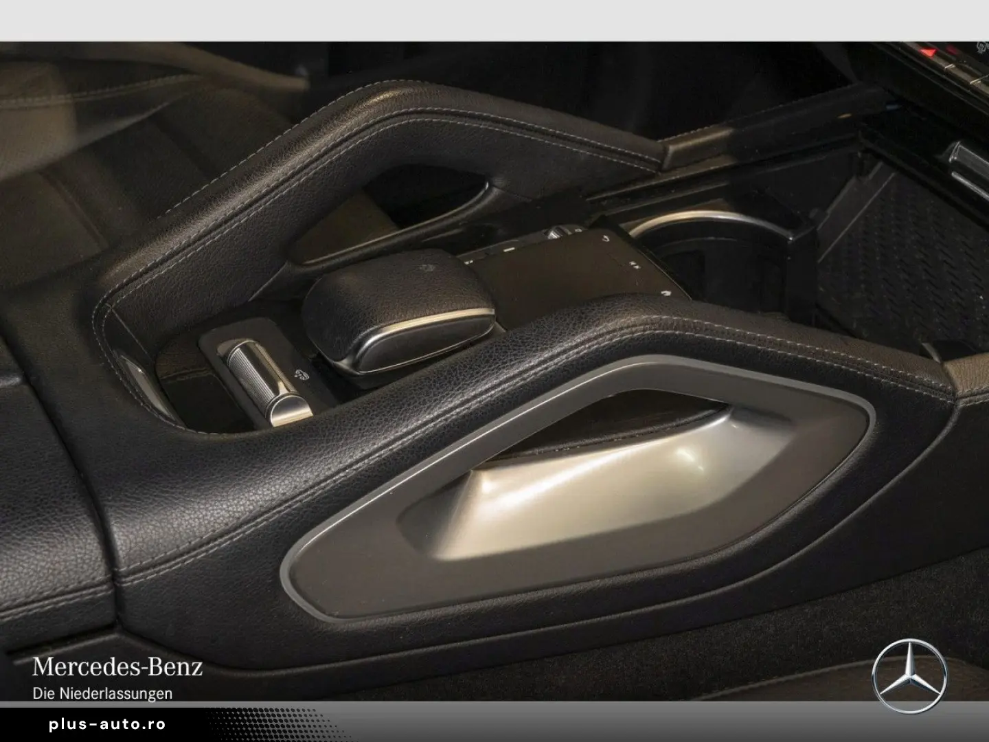 MERCEDES-BENZ GLS 450 4M Dist Pano Sitzkli Burm 360  AHK