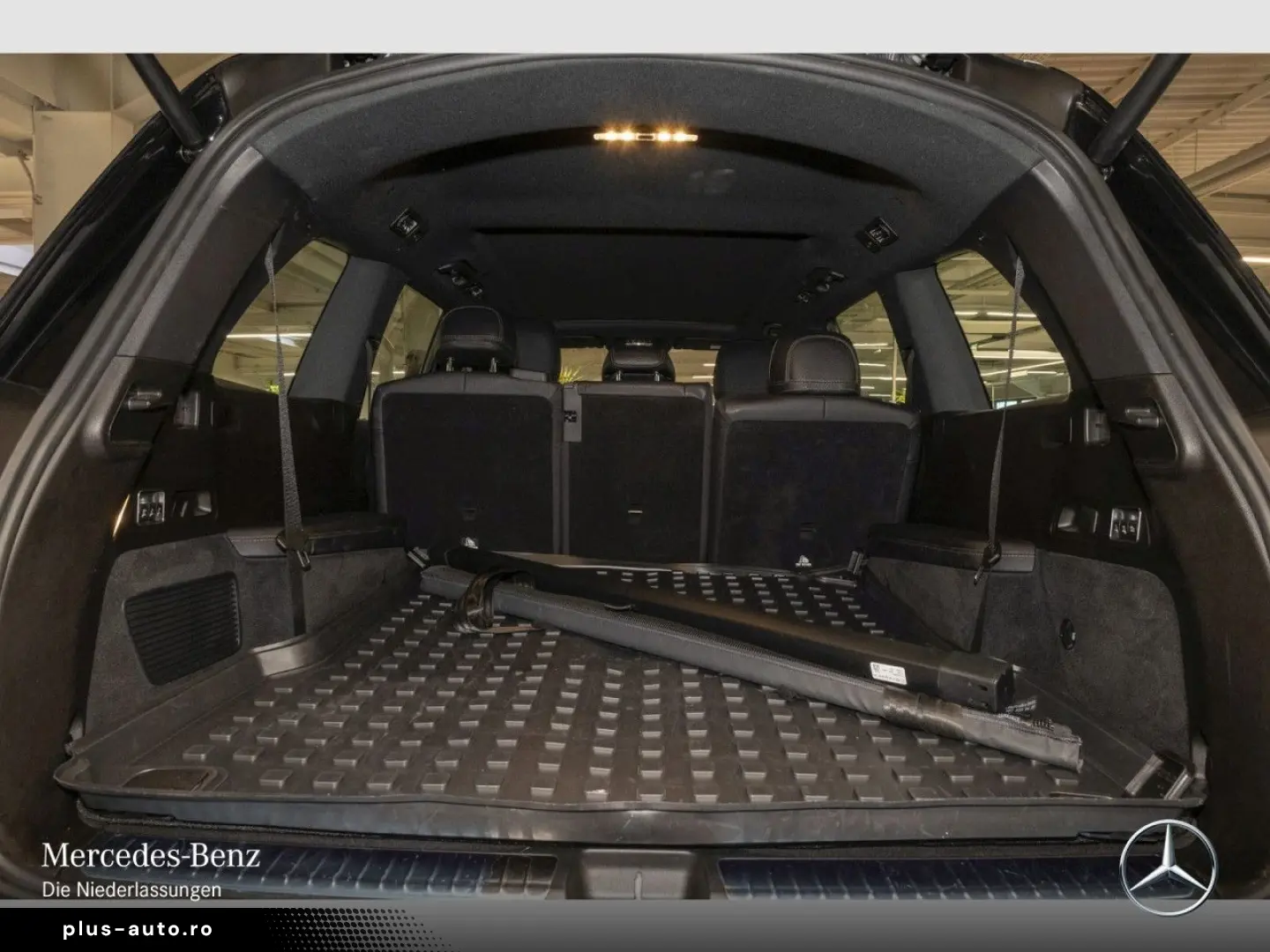 MERCEDES-BENZ GLS 450 4M Dist Pano Sitzkli Burm 360  AHK