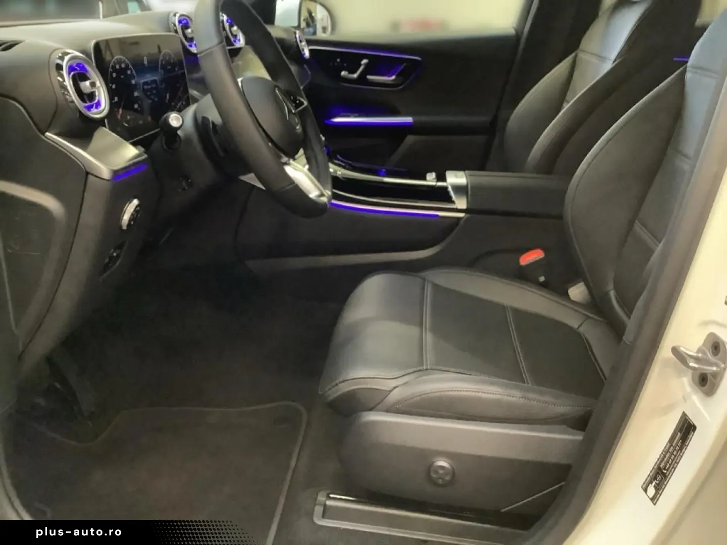 MERCEDES-BENZ GLC 200 4M Coupé Avantgarde LED Kamera&hellip;