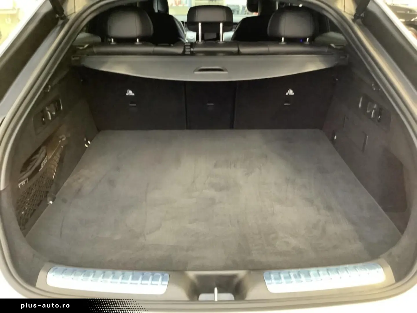 MERCEDES-BENZ GLC 200 4M Coupé Avantgarde LED Kamera&hellip;