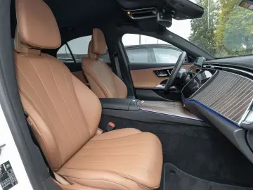 MERCEDES-BENZ E 300 e Limousine ACC AHK LED Navi SHZ&hellip;