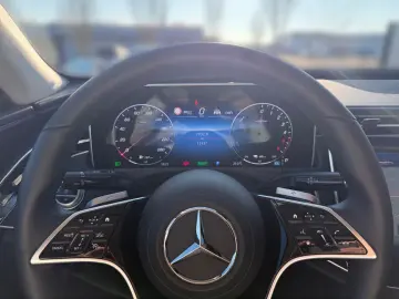 MERCEDES-BENZ E 300 de Limo  MEMO 360 KAM HUD LED SHZ NAVI