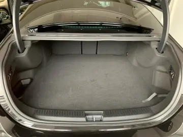 MERCEDES-BENZ E 300 e Limousine  AMG AHK MEMO 360  MBUX