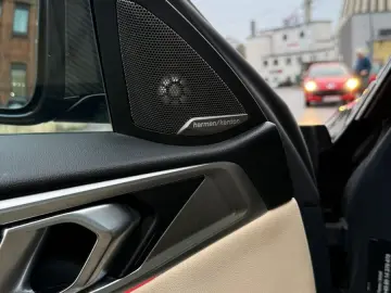 BMW xDrive  BSI-Paket  HUD  LASER  360  H&K