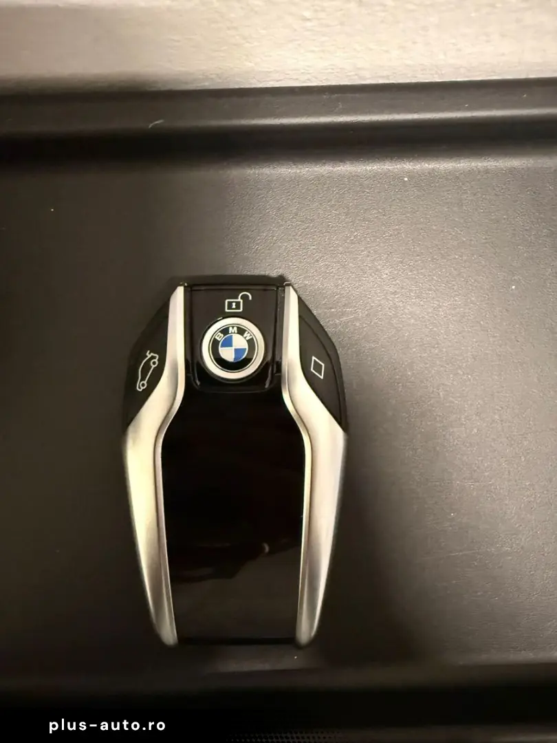 BMW xDrive  BSI-Paket  HUD  LASER  360  H&K