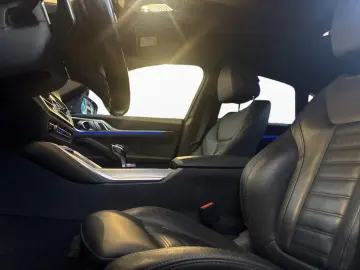 BMW M440i xD GranCoupe AHK  HUD PaAss NAVI Laser MEM