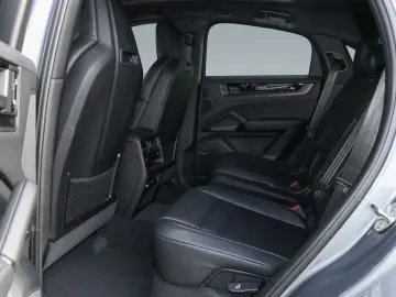 Porsche Cayenne E-Hybrid Coupe Black Edition