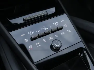 Porsche Cayenne E-Hybrid Coupe Black Edition