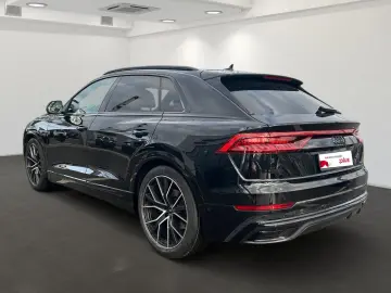 AUDI Q8 55 TFSI quattro  AHK B&O PANO MATRIX