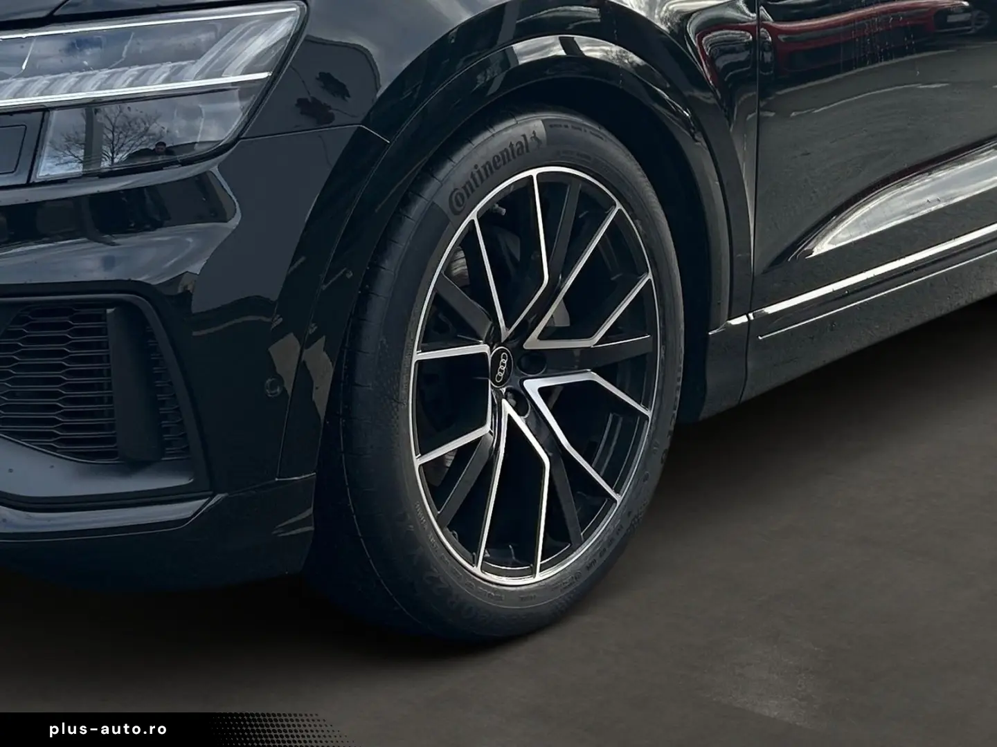 AUDI Q8 55 TFSI quattro  AHK B&O PANO MATRIX