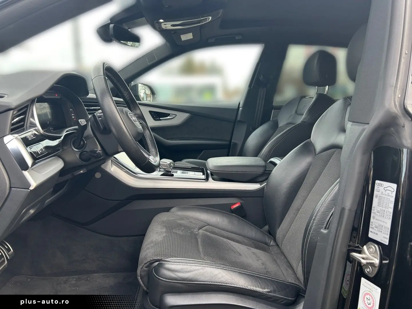 AUDI Q8 55 TFSI quattro  AHK B&O PANO MATRIX