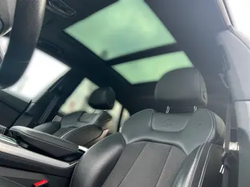 AUDI Q8 55 TFSI quattro  AHK B&O PANO MATRIX