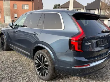 VOLVO XC90 Plus Bright B5 AWD 7-Sitzer El. Panodach Na