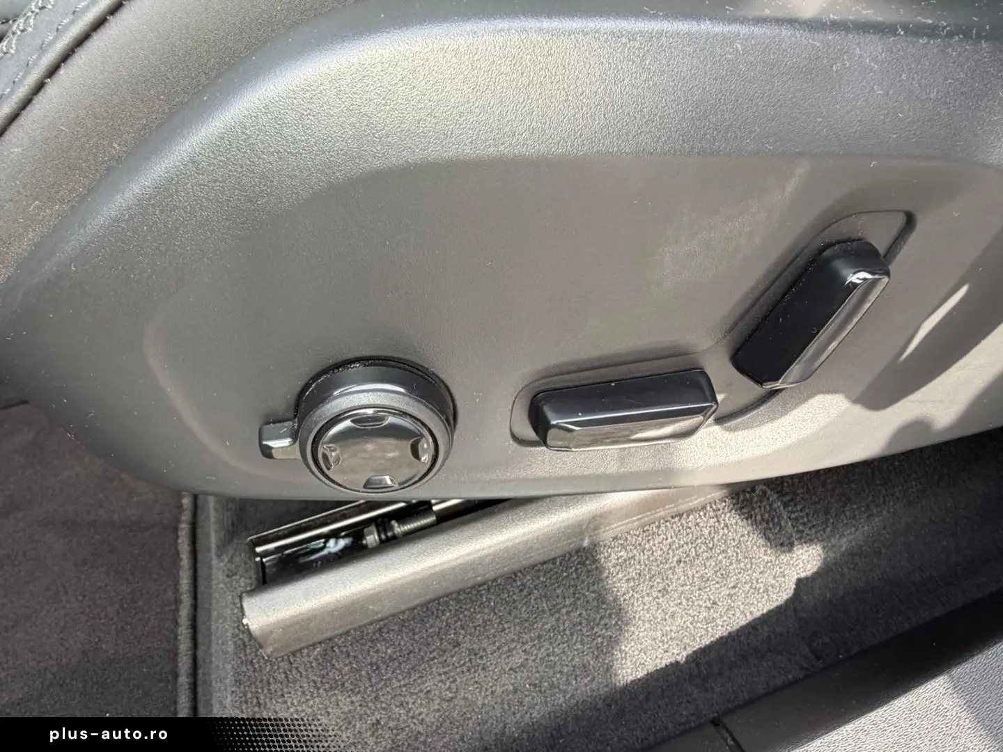 VOLVO XC90 Plus Bright B5 AWD 7-Sitzer El. Panodach Na