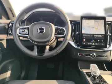 VOLVO XC90 B5 Plus Bright AWD 7-Sitzer Panoramadach El