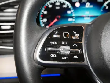 MERCEDES-BENZ GLS 350 d 4M AMG seltener Luxus 6-Sitzer