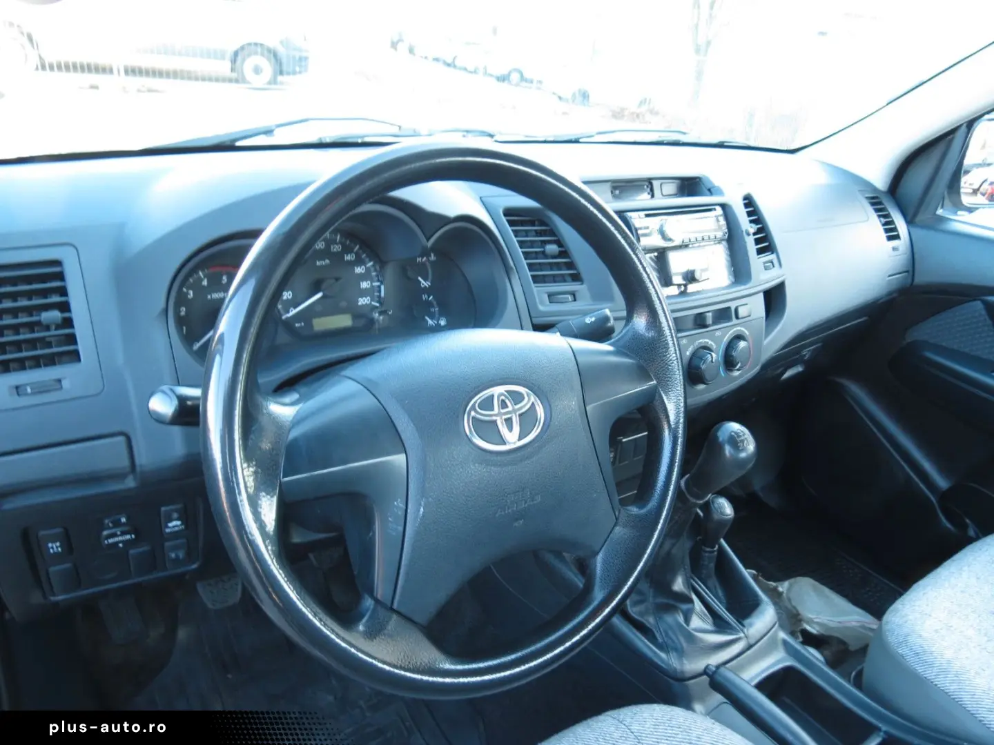 TOYOTA Hilux Extra Cab 4x4