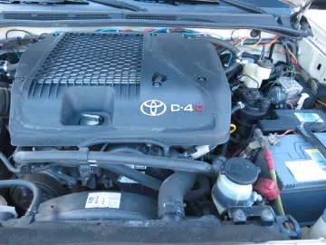 TOYOTA Hilux Extra Cab 4x4