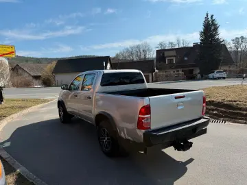 TOYOTA Hilux 4X4 Allrad Klima Diff-Sperre