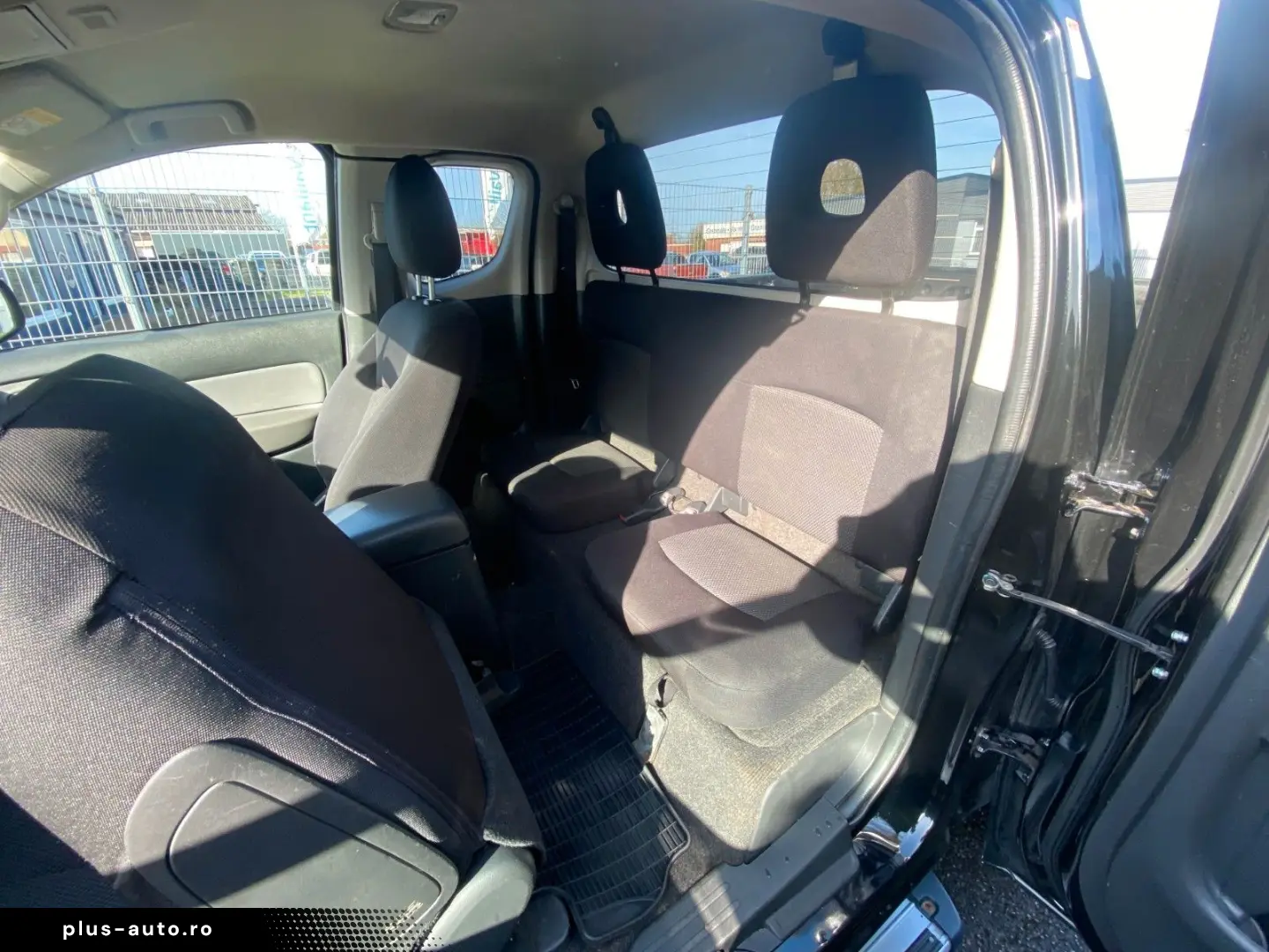 MITSUBISHI L200 Plus Club Cab 4WD