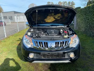 MITSUBISHI L200 Plus Club Cab 4WD