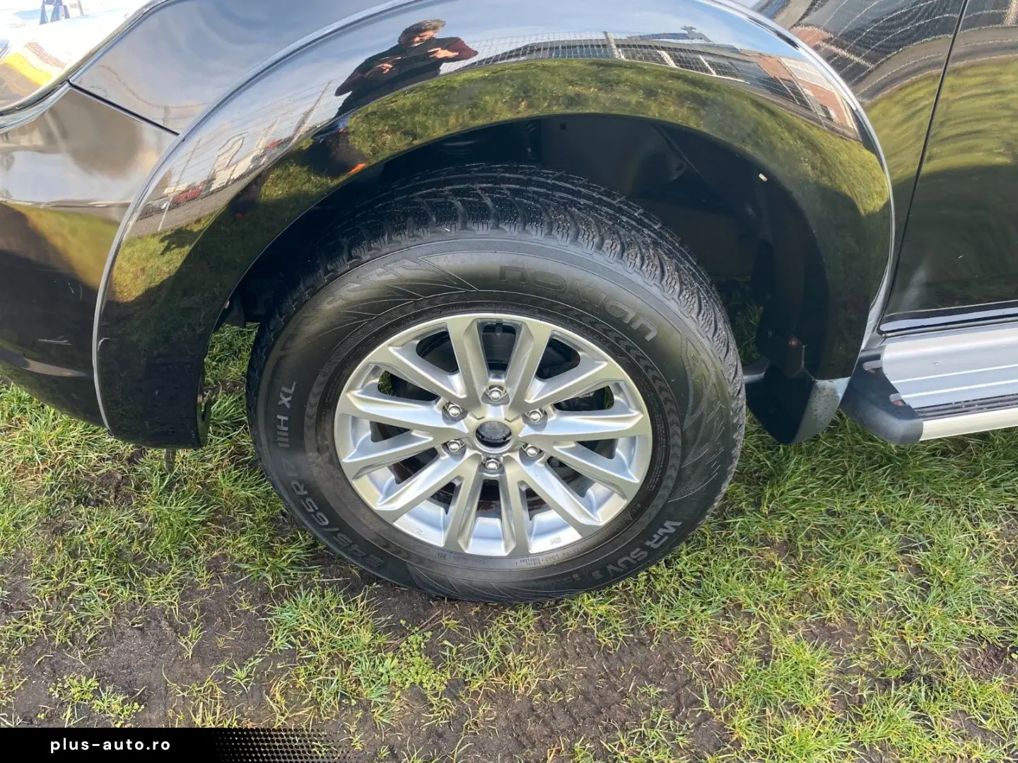 MITSUBISHI L200 Plus Club Cab 4WD