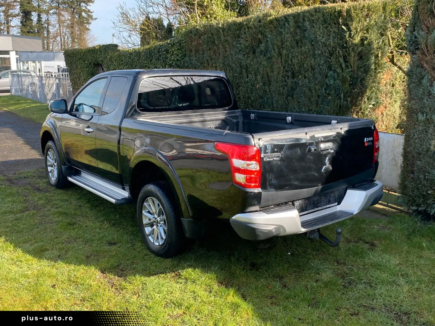 MITSUBISHI L200 Plus Club Cab 4WD